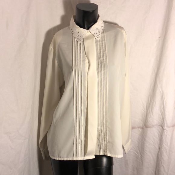 Yves St. Clair Tops - Vintage Yves St. Clair off white Women’s Tux top